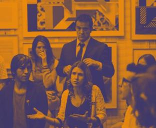 Image décorative d’un groupe de personnes en train de débattre