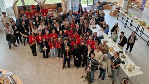 Photo de groupe des personnes ayant pris part aux Journées d'études 2025 de l'AIPU France